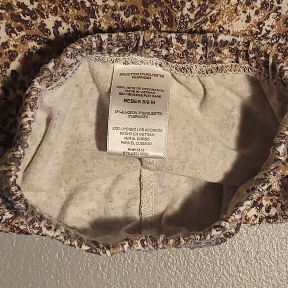 Duck Duck Goose Denim Colored Shirt & Leopard Print Leggings - Picture 10 of 10